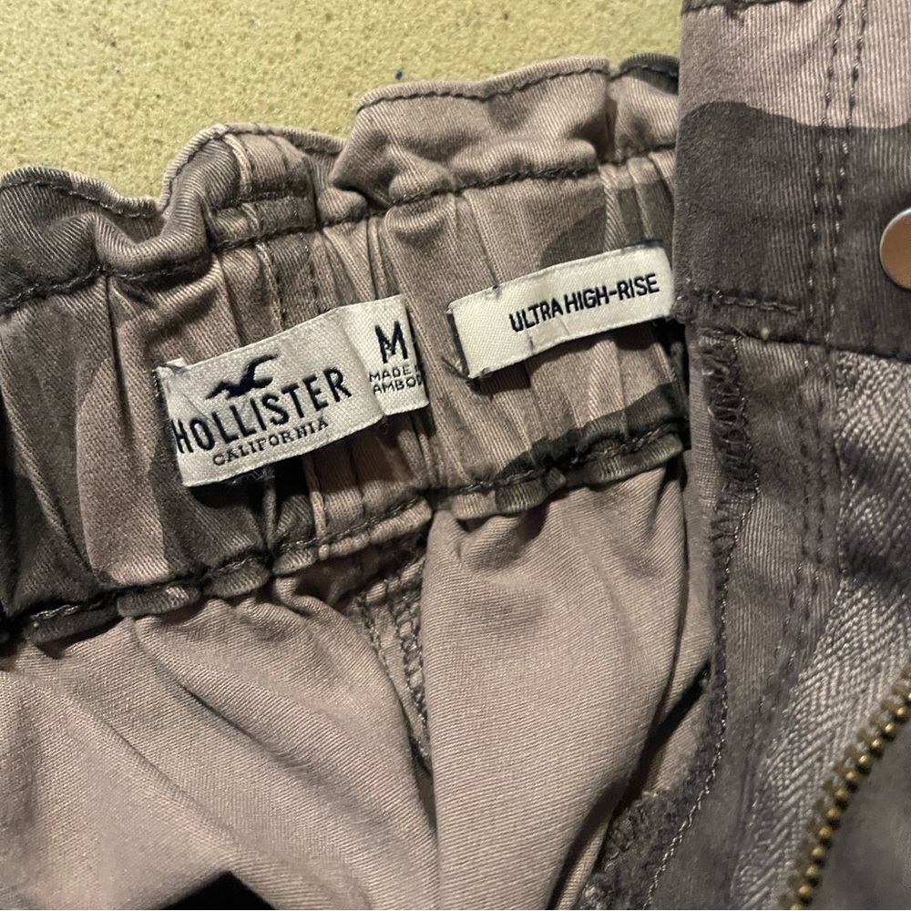 Hollister camouflage, cargo pants